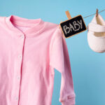 Babykleding kopen: waar let je op bij kwaliteit en pasvorm?